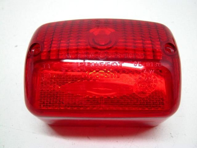 Cabochon de feu arrière PEUGEOT réf 020069 