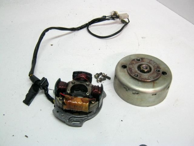 Allumage, stator, volant magnétique CAGIVA 125 SUPERCITY an 1999 type N2 réf 800059030 