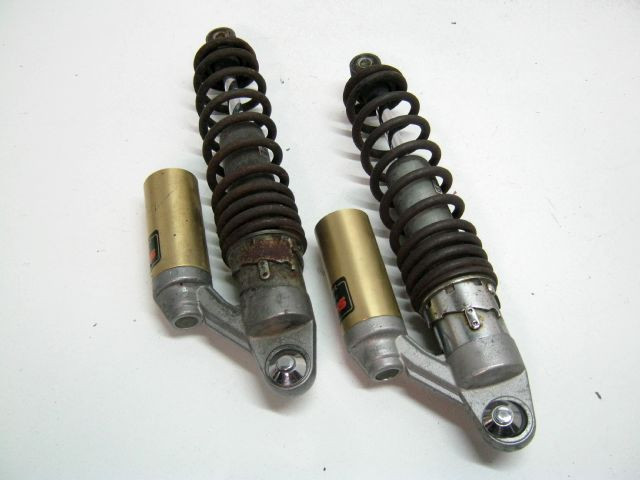 Amortisseur, suspension arrière HONDA 750 CB SEVEN FIFTY an 1992 type  RC42 réf 52400 ou 52410-MW3-601