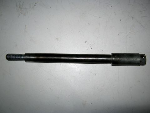Axe de roue avant HONDA 600 XLR année:1984 type:PD03