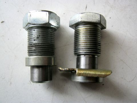 Axe,pivot de bras oscillant YAMAHA 900 XJ année:1993 type:4BB réf:4H7-22141-00,1J7-22141-00