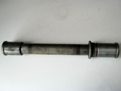 Axe de roue avant KAWASAKI 1100 ZZR année:1994 type:ZXT10D