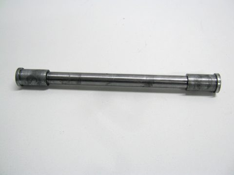 Axe de roue avant KAWASAKI 1000 RX année:1988 type:ZXT00A