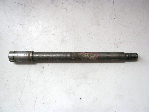 Axe de roue avant YAMAHA 750 XS année:1977 type:3J9