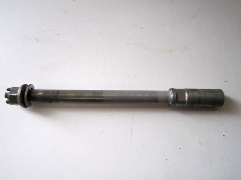 Axe de roue avant HONDA 400 CMT type:NC01 année:1980