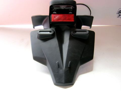 Bavette,support de plaque YAMAHA FZ1 année:2008 réf:2D1-21629