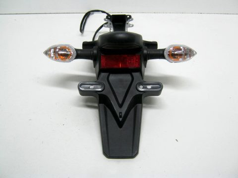 Bavette , support de plaque Clignotant arrière YAMAHA 700 MT07  an 2015 type 1WS réf 1WS-21629-00 , 1WS-2164F-00 , 2164G