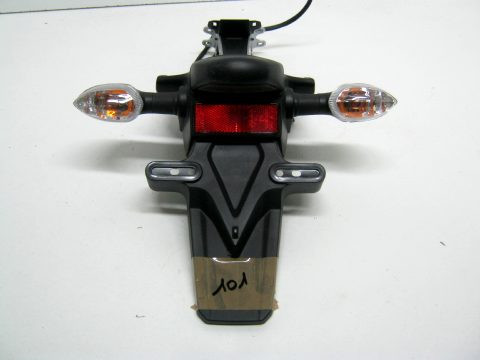 Bavette , support de plaque Clignotant arrière YAMAHA 700 MT07  an 2015 type 1WS réf 1WS-21629-00 , 1WS-2164F-00 , 2164G