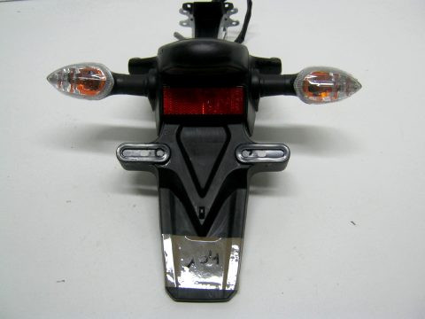 Bavette , support de plaque Clignotant arrière YAMAHA 700 MT07  an 2015 type 1WS réf 1WS-21629-00 , 1WS-2164F-00 , 2164G