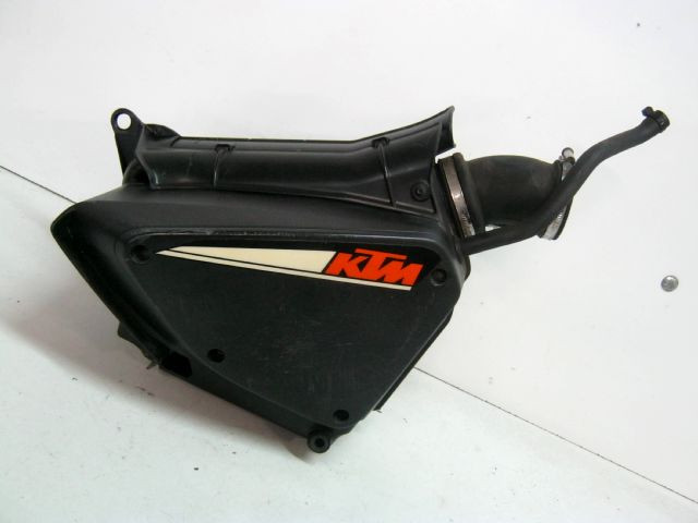 Boite filtre à air KTM 690 DUKE an 2013 réf 76006001000 