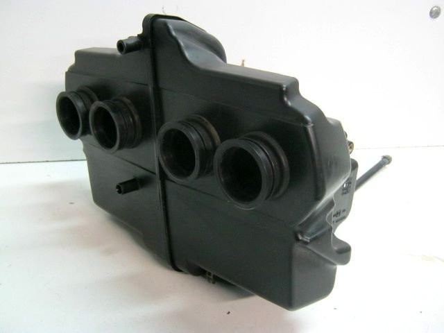 Boitier filtre à air SUZUKI 1400 GSX an 2002 à 2007 réf 13700-42F00-000 