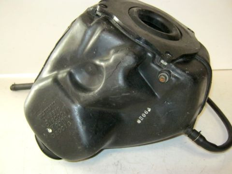 Boitier filtre à air SUZUKI 750 GSXF anné:1990 type:GR78A 