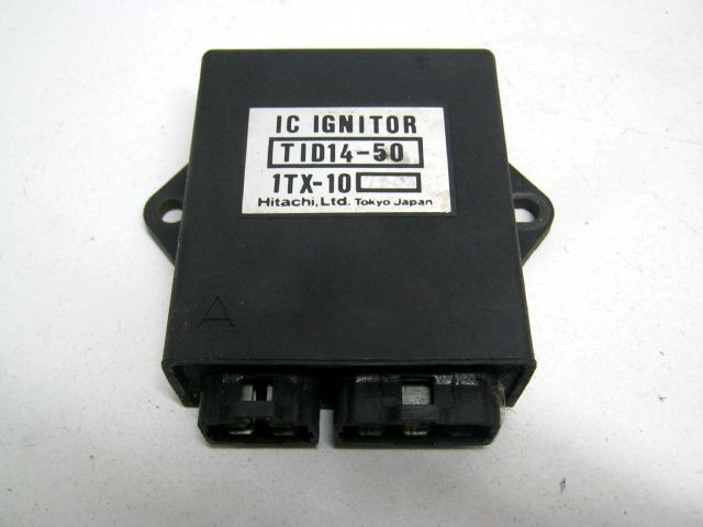 Boitier électronique , CDI  YAMAHA 1200 FJ an 1987 type 1WH réf 1TX-82305-10-00 