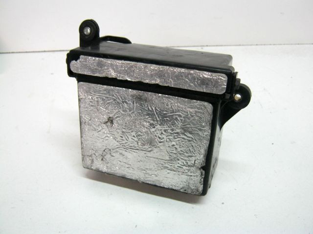 Boitier support batterie YAMAHA 850 TDM an 1999 type 4TX réf 4TX-2177G-00