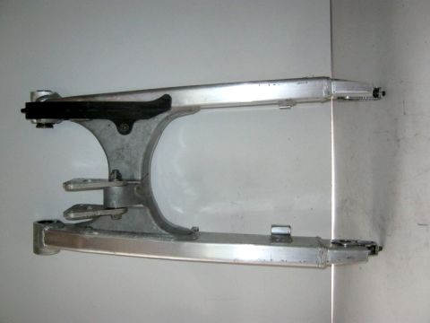 Bras oscillant HONDA 1000 VARADERO année:2000 type:LJH19M407001