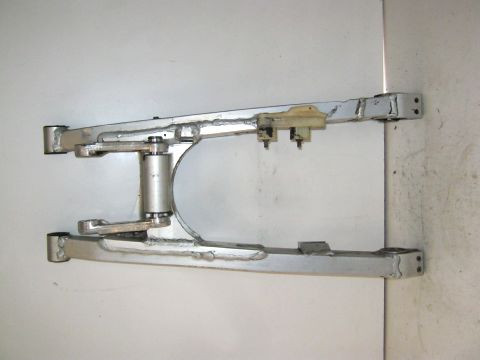 Bras oscillant KAWASAKI 750 GPZX année:1985 type:ZX750A1
