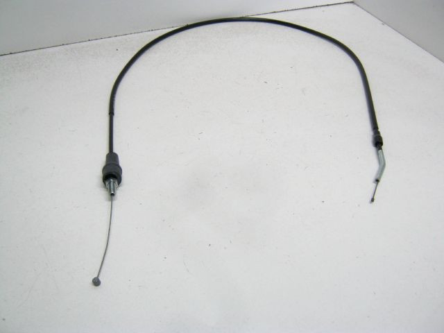 Cable de gaz SUZUKI RM réf 5853155 08 20 