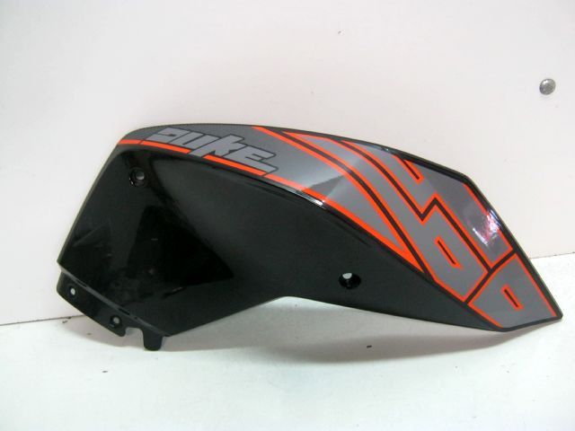 Carénage, coque, couvre réservoir droit KTM 690 DUKE an 2012 réf 7600805100028 