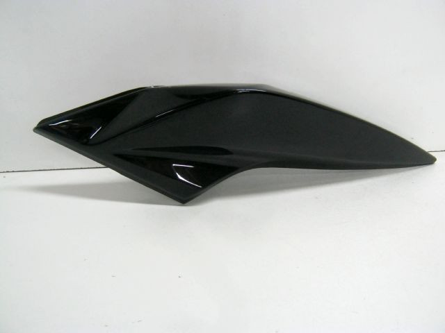 Carénage de selle arrière gauche KAWASAKI ZR750 an 2007-2012 type ZR750LL1A réf 36040-0071 