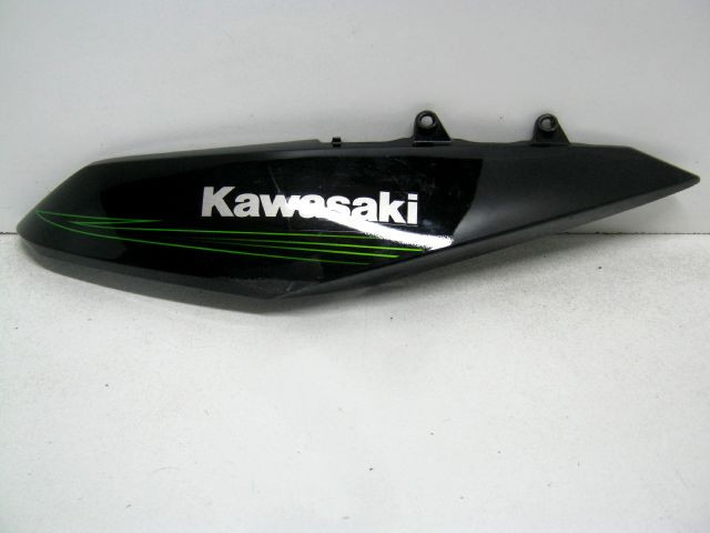 Carénage gauche KAWASAKI Z 1000 an 2010 réf 49125-0046 