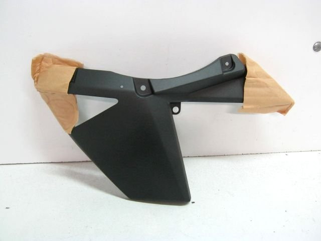 Carénage inférieur écope gauche KAWASAKI Z 1000 an 2010 réf 49125-0048 