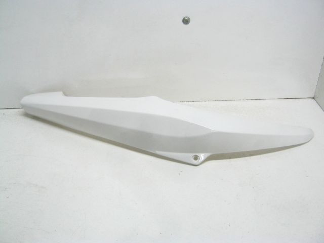 Carénage latéral gauche PIAGGIO 50 NRG an 1995 à 2007 rèf 9593410087