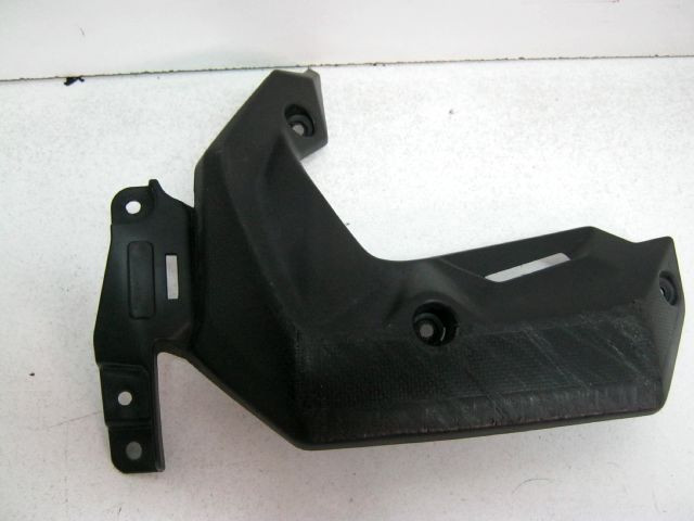 Carénage radiateur gauche KAWASAKI  Z 650 ABS an 2017 réf 14093-0488 