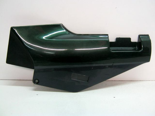 Carter carénage latéral gauche KAWASAKI 1000 GTR an 1998 type ZGT00A réf 36001-1324-3U 