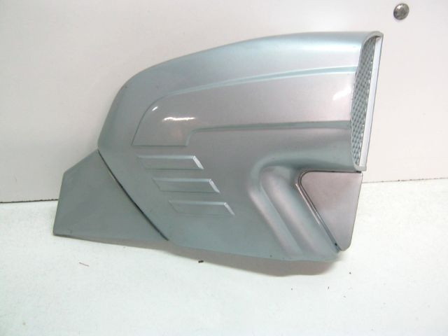 Carter coque réservoir droite CAGIVA 125 ROADSTER an 1999 type 1A réf 800090084 