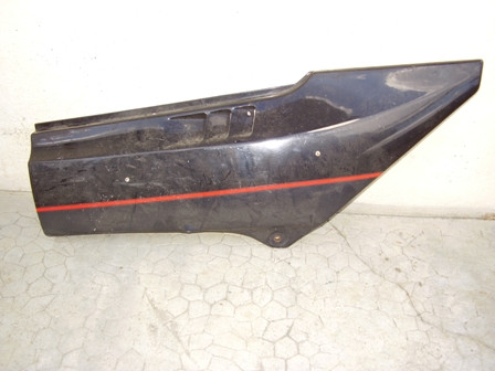 Carter latéral,flan de selle KAWASAKI 1000 RX année:1988 type:ZXT00A