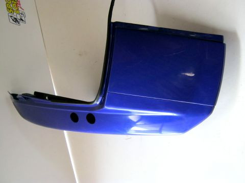 Flan de selle gauche YAMAHA 600 FAZER année:2001 type:RJ021