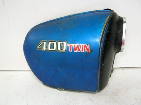 Carter latéral,flan de selle droit HONDA CB 400 TWIN année:1979 réf:83600-413-0000