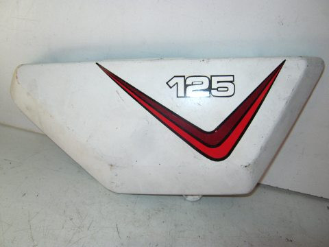 Carter latéral,flan de selle gauche YAMAHA 125 RDX année:1980