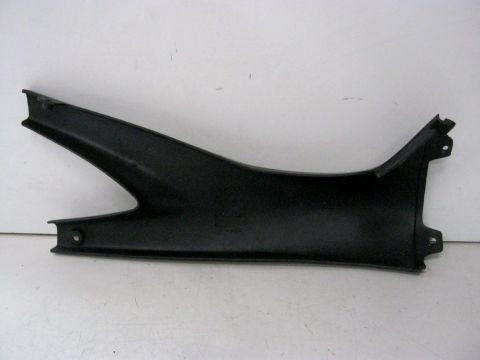 Carter latéral,flan de selle droit APRILIA 125 RS année:1999 réf:103063
