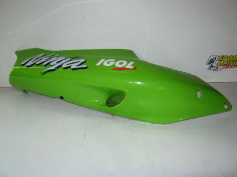 Carter latéral,flan de selle droit KAWASAKI 750 ZXR  année:1996