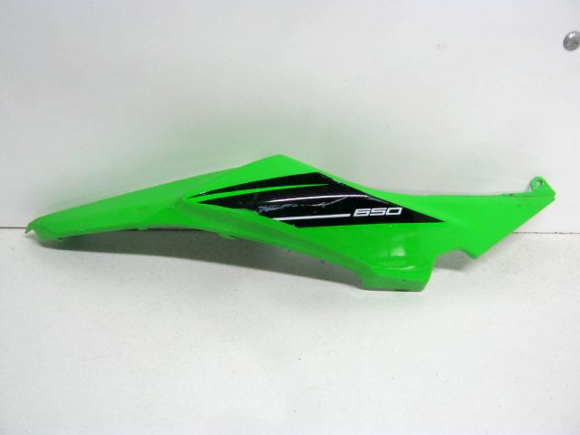 Carter latéral droit KAWASAKI Z 650 NINJA an 2017 2018 2019 réf 36041-0034 