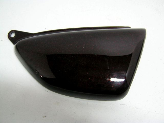 Carter latéral droit  SUZUKI 750 GSX INAZUMA an 1999 type JS1AE111100 réf 47111-03F00 