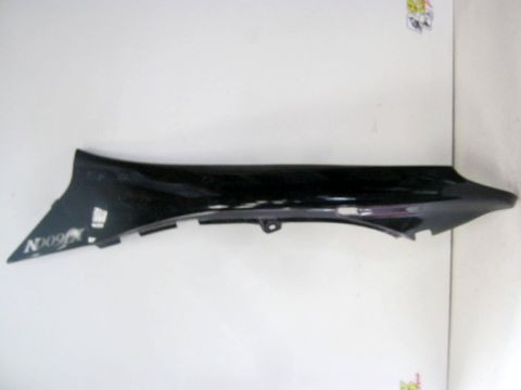 Carter latéral,flan de selle droit YAMAHA 600 DIVERSION année:1995 type:4BR/N réf:4BP-21721-00
