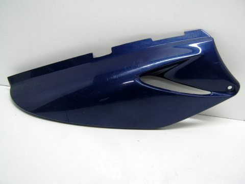 Carter latéral,flan de selle droit HONDA 125 VARADERO réf:83500-KP6-6400 