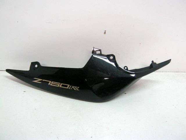 Carter latéral , flan de selle droit KAWASAKI 750 Z an 2011 réf 36040-0072 