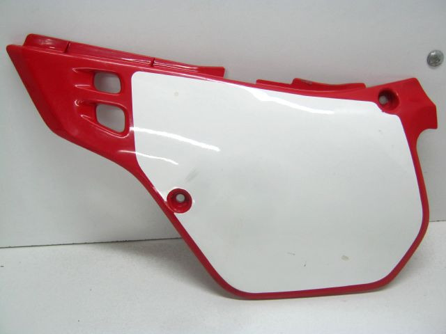 Carter latéral , flan de selle gauche KAWASAKI 125 KDX an 1999 mod KDX125-B6 ref 36001-1433 