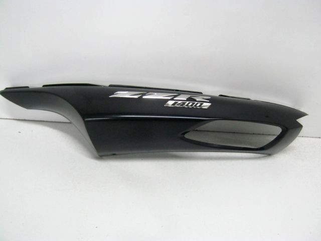 Carter latéral , flan de selle gauche KAWASAKI 1400 ZZR an 2009 type ZXT40CD21A réf 36040-0033