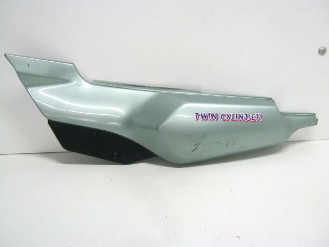 Carter latéral, flan de selle gauche KAWASAKI 500 KLE année 2003 réf 36001-1458