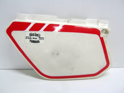 Carter latéral , flan de selle gauche YAMAHA 125 DTLC an 1982 type 10V