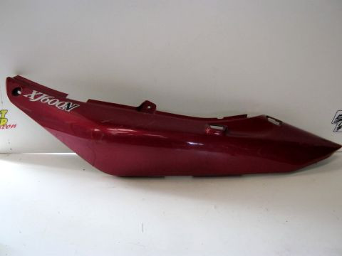 Carter latéral,flan de selle gauche YAMAHA 600 DIVERSION année:2003 type:RJ016 réf:4EB-21711
