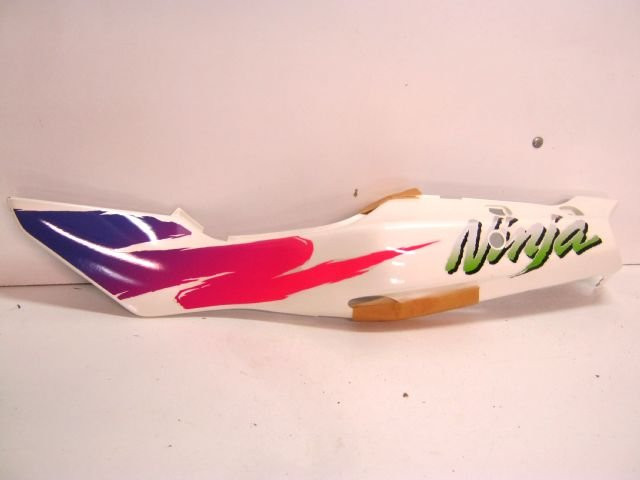 Carter latéral gauche KAWASAKI 750 ZXR ZX-R NINJA an 1997 réf 36001-1540 