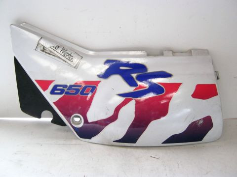 Carter latéral,flan de selle gauche SUZUKI 650 DRSE année:1991 type:SP43A