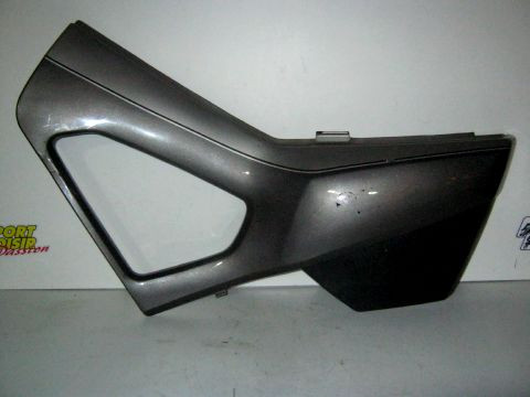 Carter latéral,flan de selle gauche YAMAHA XVZ 1200 VENTURE année:1986