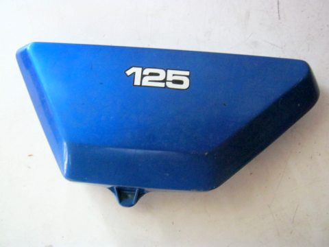 Carter latéral,flan de selle gauche YAMAHA 125 RDX année:1980