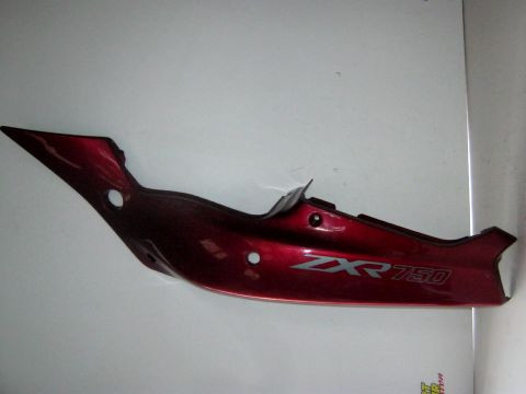 Carter latéral,flan de selle gauche KAWASAKI 750 ZXR  année:1992